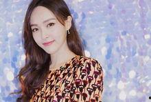 娱乐吃瓜酱90后小说,娱乐吃瓜酱的奇幻食界之旅